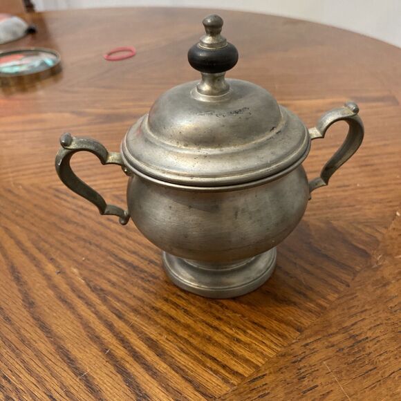 Vintage Oneida Heirloom Pewter Sugar Bowl Container With Lid made in USA - Picture 3 of 6